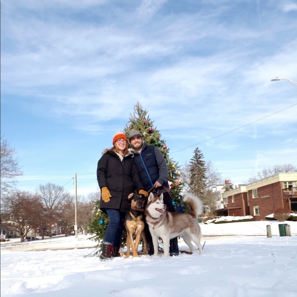 Meet your Poshers, John&Danielle - Picture 1 of 3